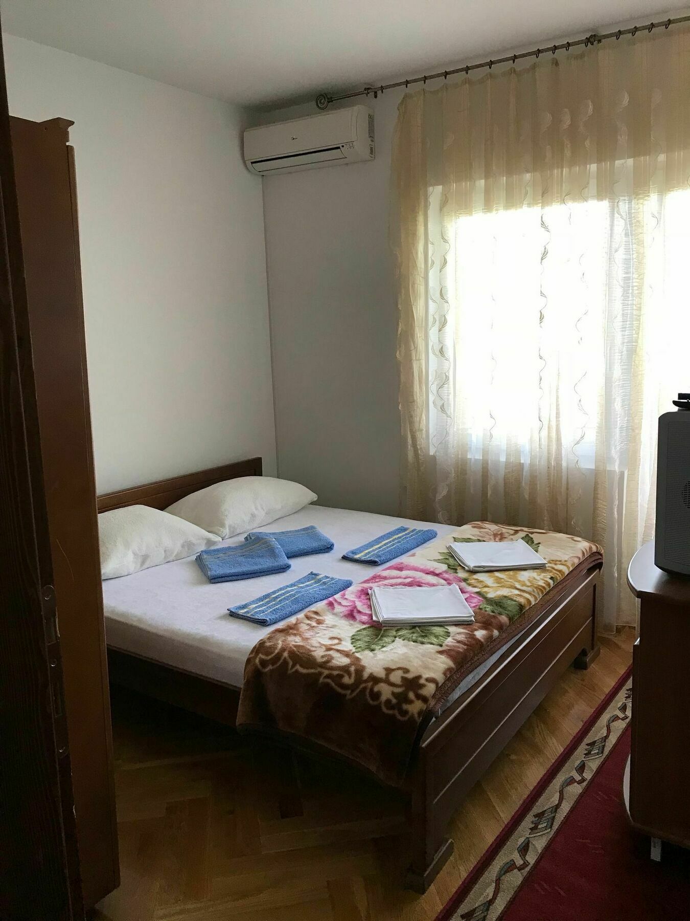 Apartments Old Olive Bar Bagian luar foto